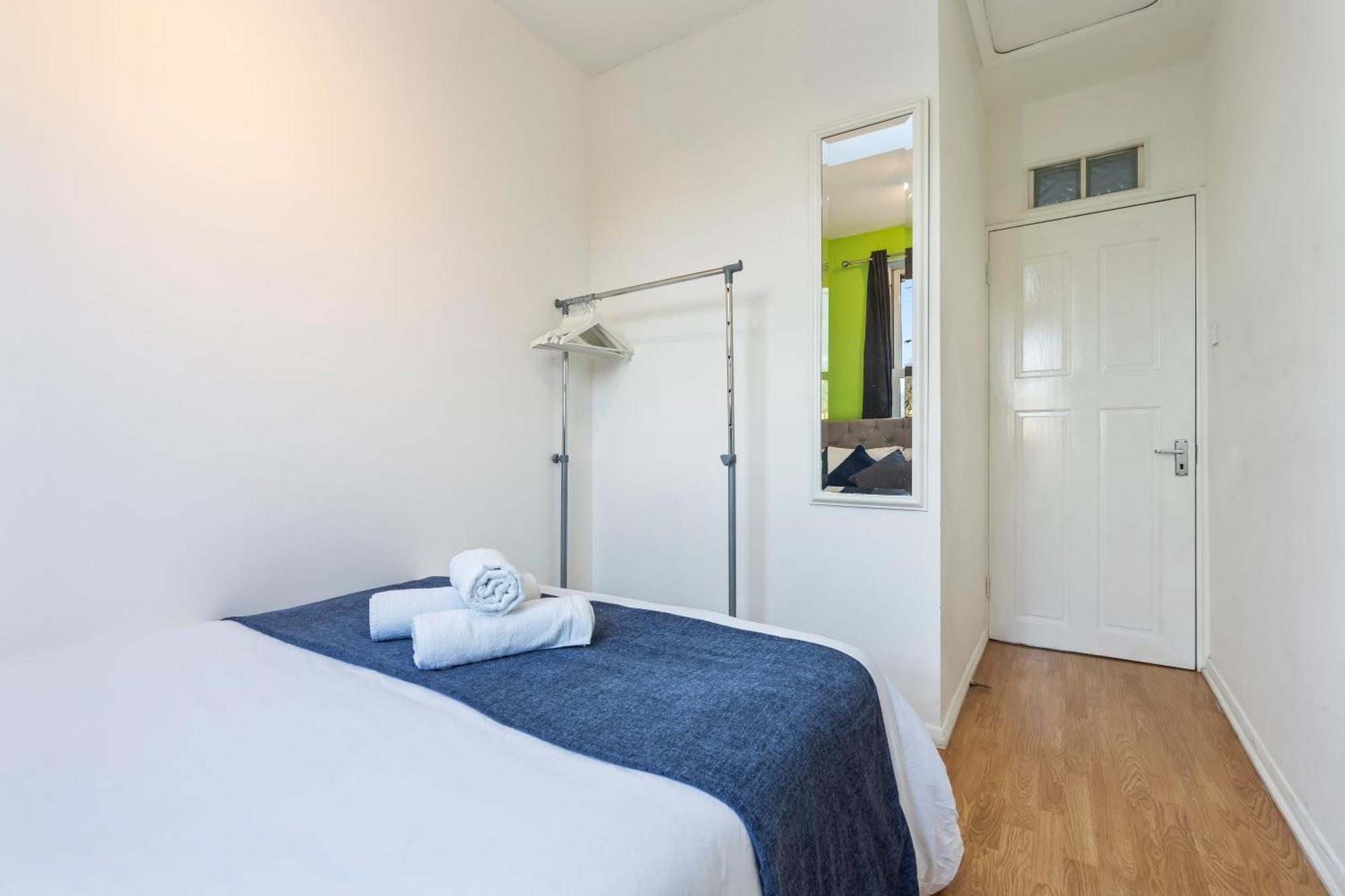 Comfy 4Br House Close To Subway Londres Extérieur photo